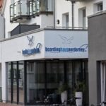 Boardinghaus Norderney: Apartments für 2, 4 oder 6 Personen Boardinghaus Norderney – Fassade in der Jann-Berghaus-Straße 22