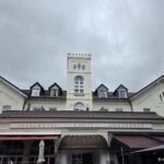 Inselhotel König Norderney: 4-Sterne-Haus mit Turmsuite an der Bülowallee Inselhotel König Norderney – historische Fassade mit Turm an der Bülowallee