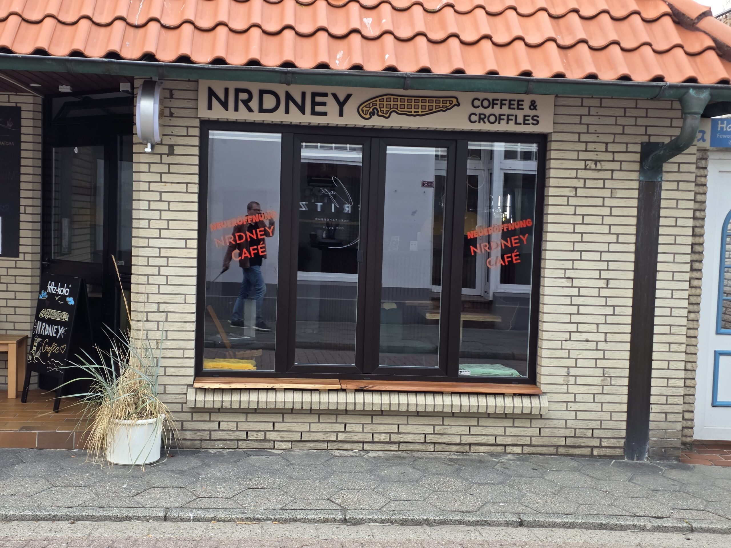 NRDNEY Coffee & Croffles Norderney – Neueröffnung in der Jann-Berghaus-Straße